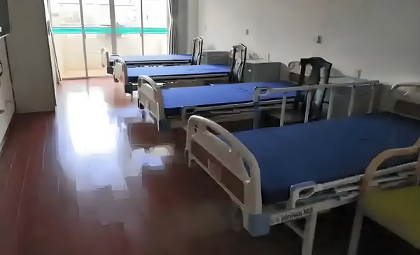 王欣瑜拒绝和裁判握手引发淡人人设塌房热议，网友破案：被逼急了